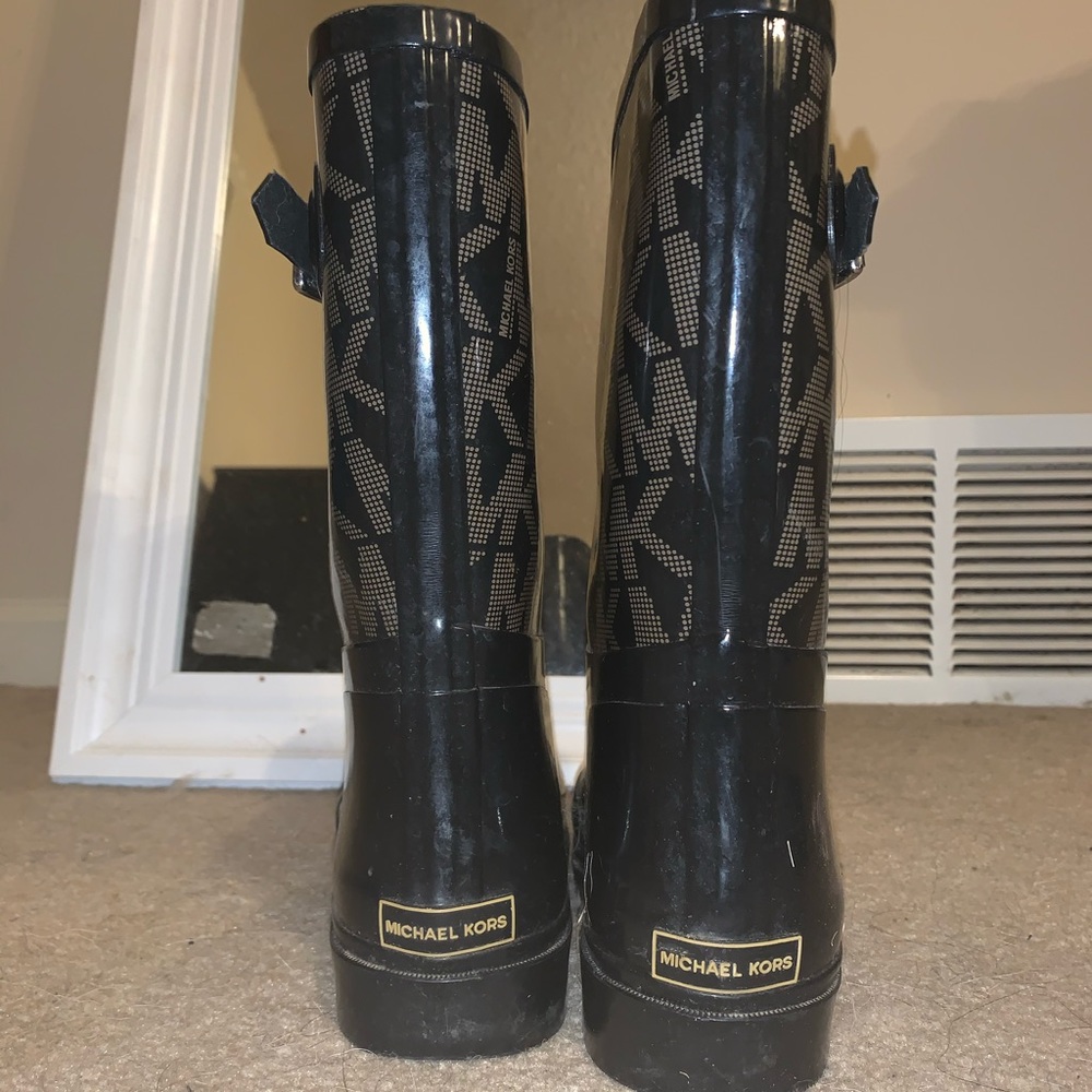 Michael Kors Rainboots - Picture 2 of 4